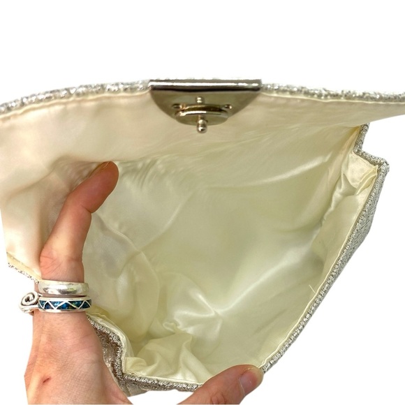 Vintage Silver Threaded Woven Evening Clutch Bag - Picture 5 of 7